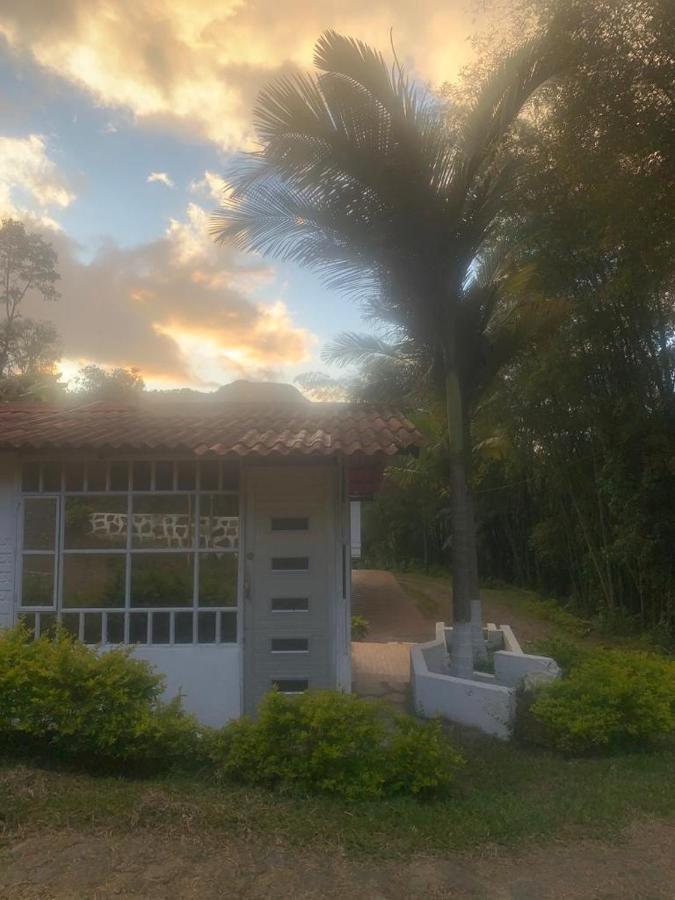 Hotel Campestre Villa Sarita Сан-Франциско Экстерьер фото
